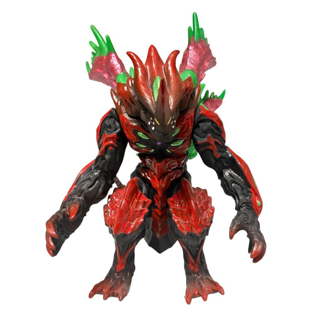 禍々アークベリアル 中国 無版権 パチ ソフビ 怪獣 ウルトラマン 特撮