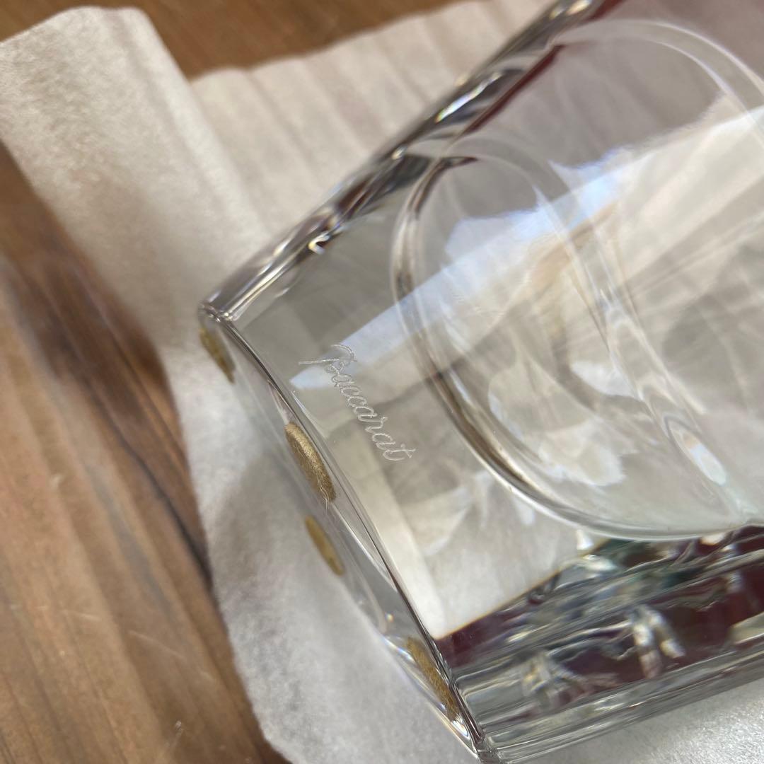 Baccarat バカラ WAVE フラワーベース ウェーブ 花瓶　箱付き