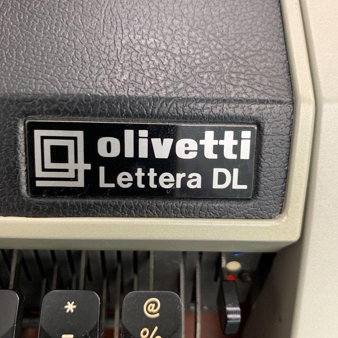 オリベッティタイプライター