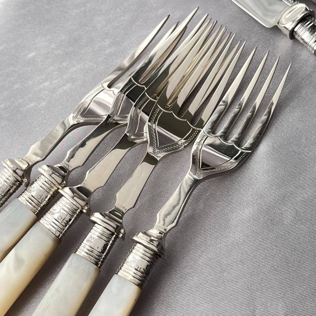 【英国 】【白蝶貝 / 純銀継手】ビクトリアン デザートセット10本 1921年