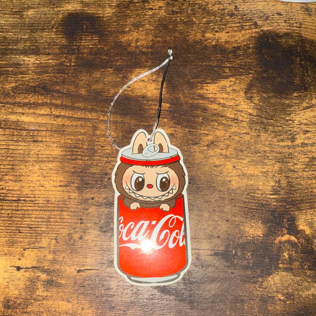 コカコーラ　ラブブ　シークレット