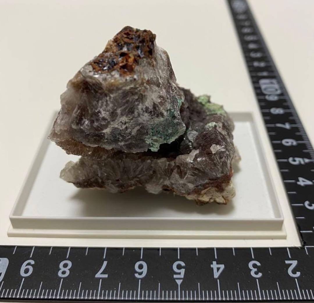 ニューメキシコ産 赤銅鉱入り異極鉱 キュプライト ヘミモルファイト 外国産鉱物