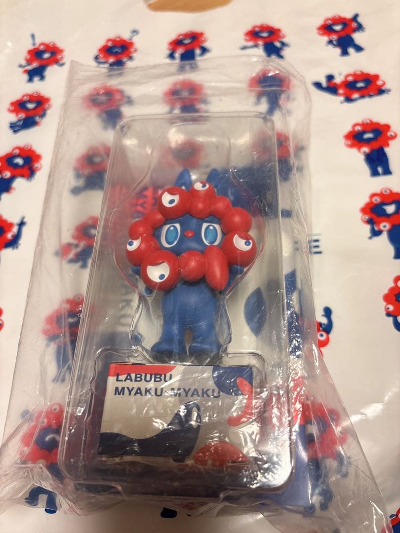 LABUBU MYAKU-MYAKU フィギュア