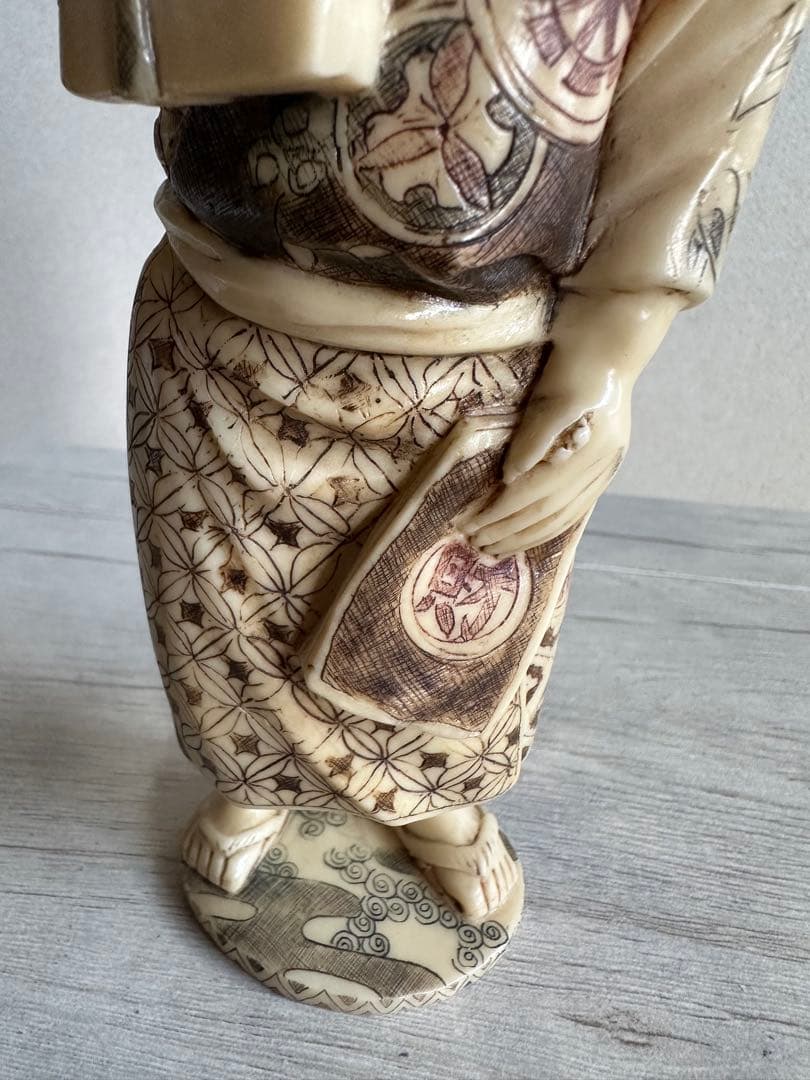 昭和レトロ 和風置物 細密彫刻 樹脂製 骨董品 アンティーク