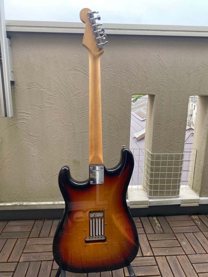 ギター FERNANDES The Revival, R S T Series.