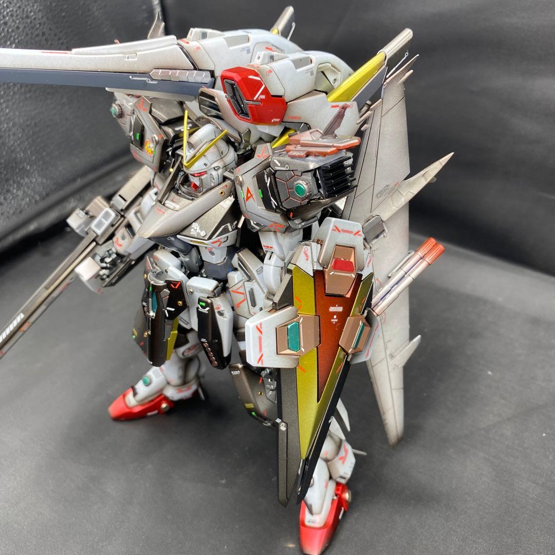 ガンプラ　塗装済み完成品　オリジナルカラー　ミキシング　グラデーション塗装
