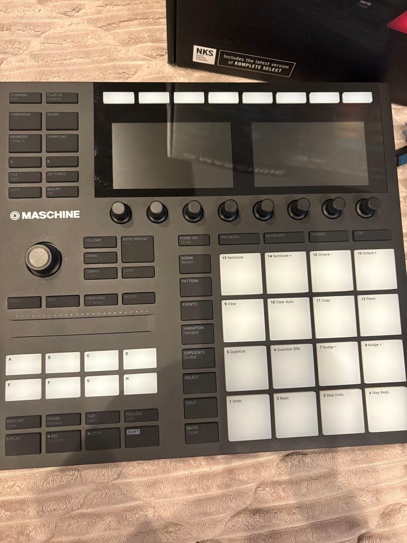 MASCHINE MK3 NativeInstruments(ライセンスあり)