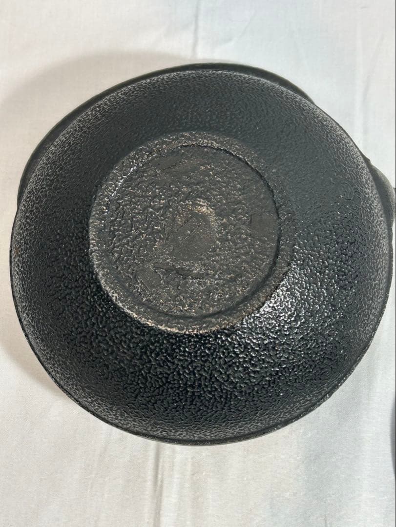 未使用品　南部伝統工芸品　南部匠銘　中アラレ　南部鉄瓶　南部鉄器　鉄瓶