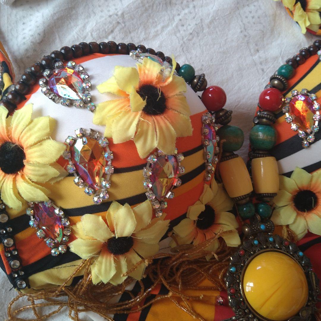 ベリーダンス衣装　エジプト製中古　 セットアップ　個性的な色柄ですが着やすい★