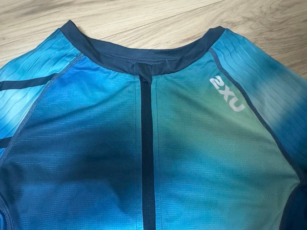 2XU AERO SLEEVED TRISUITスプリンググリーン/マジョールS