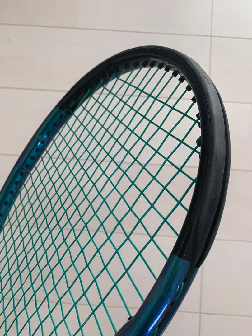 ウィルソン Ultra Tour 100 テニス ラケット グリップ1