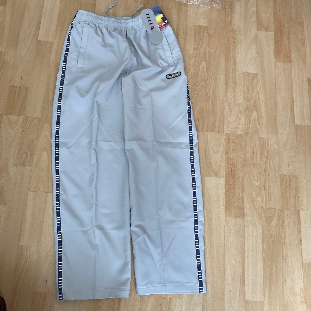 新品　F IＬAの上下ジャージ