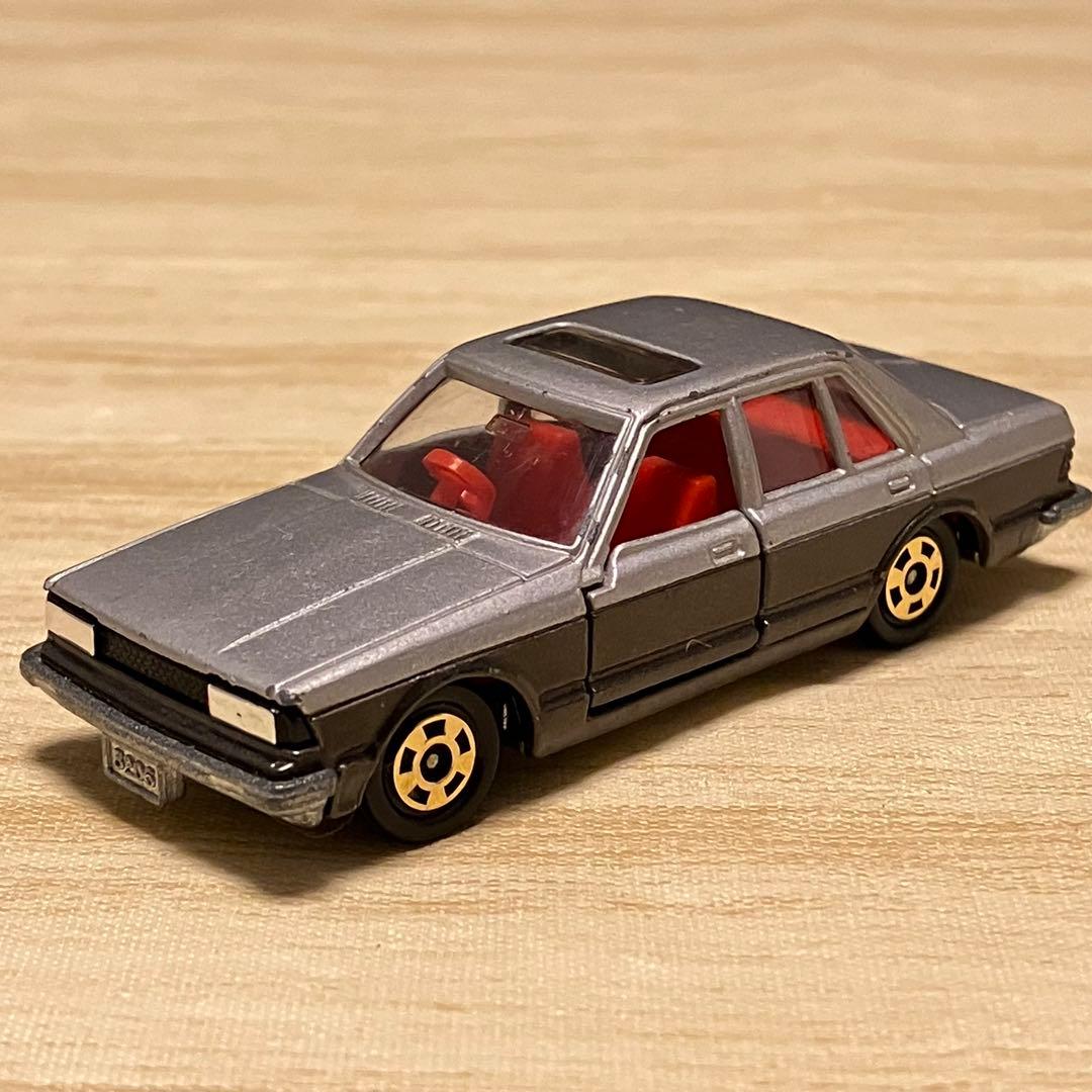 トミカ 日産 ブルーバード ターボ シルバー 2 No.17 1/64