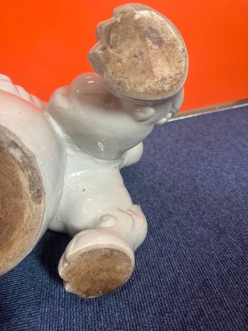 1815  九谷焼 白磁玉乗り獅子　縁起物 獅子置物 高さ約32cm  時代物