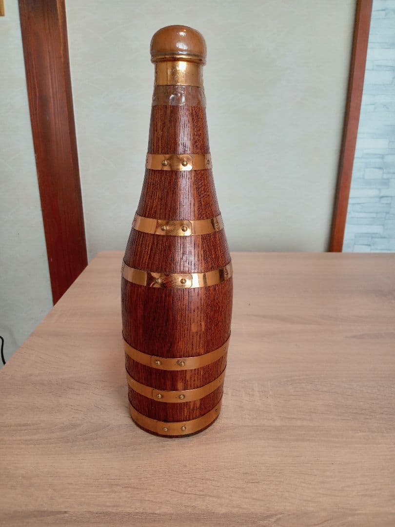 Prince Hubert de Polignac 木製ボトル