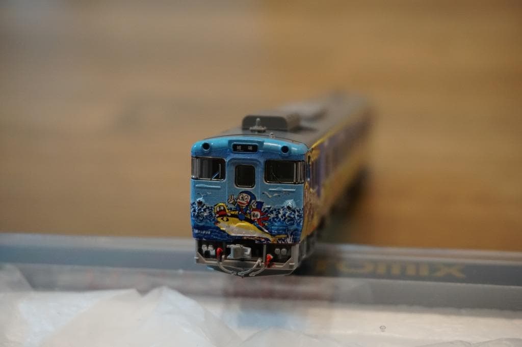 TOMIX キハ40　2137 氷見線・城端線　ハットリくんラッピング塗装　M車