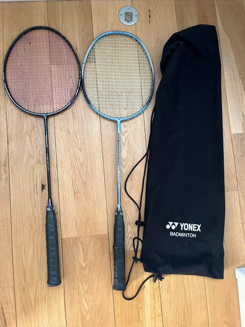 バドミントンラケット右4本セットヨネックス