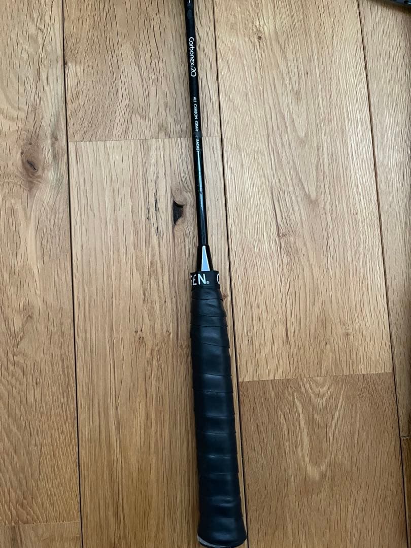 バドミントンラケット右4本セットヨネックス