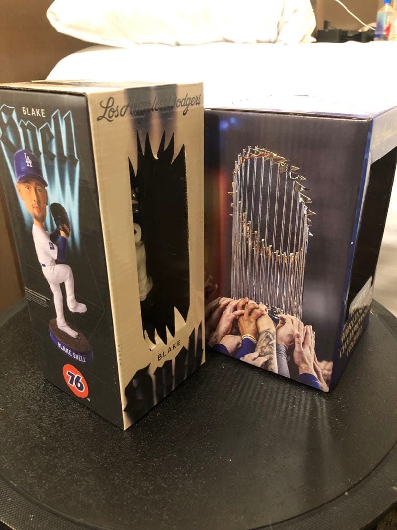 Blake Snell フィギュア & ワールドシリーズトロフィー