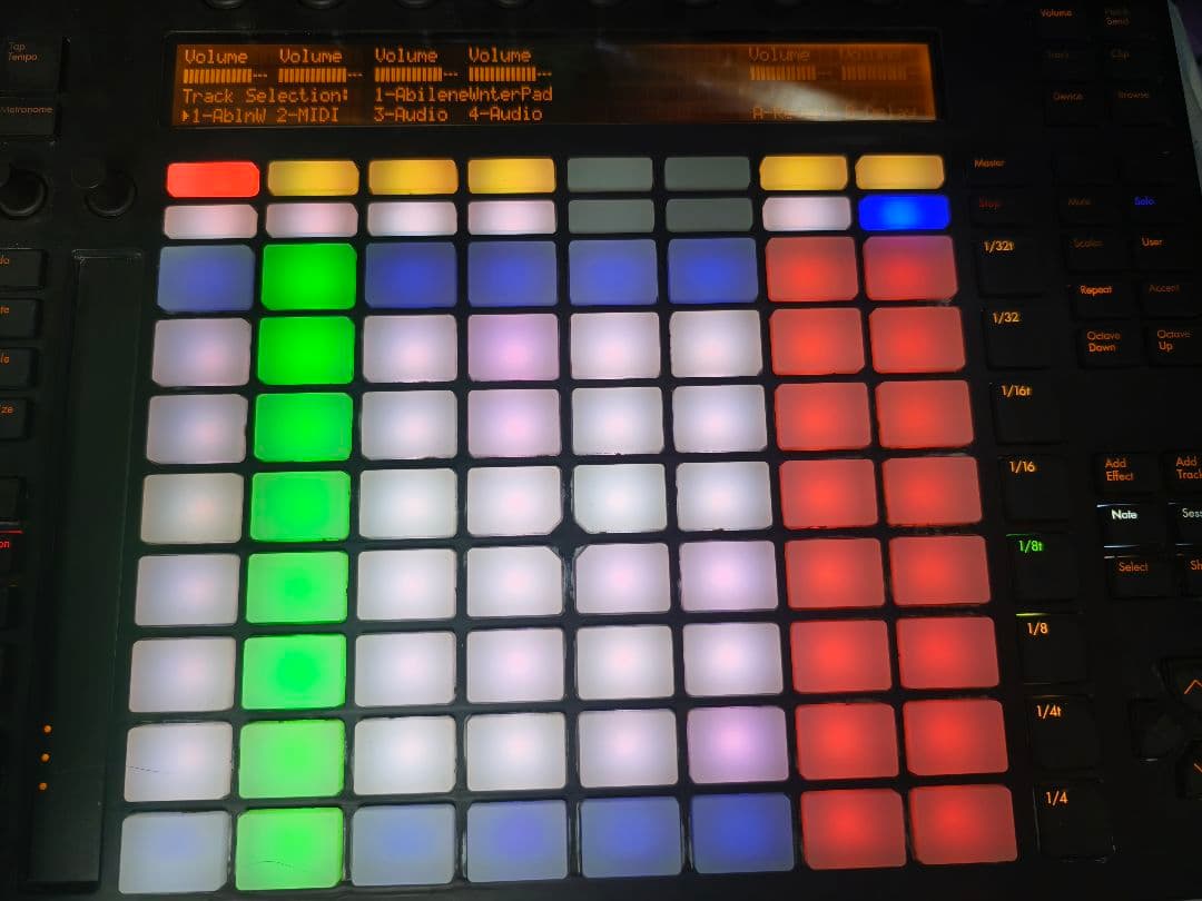 ※訳 Ableton Push MIDIコントローラー