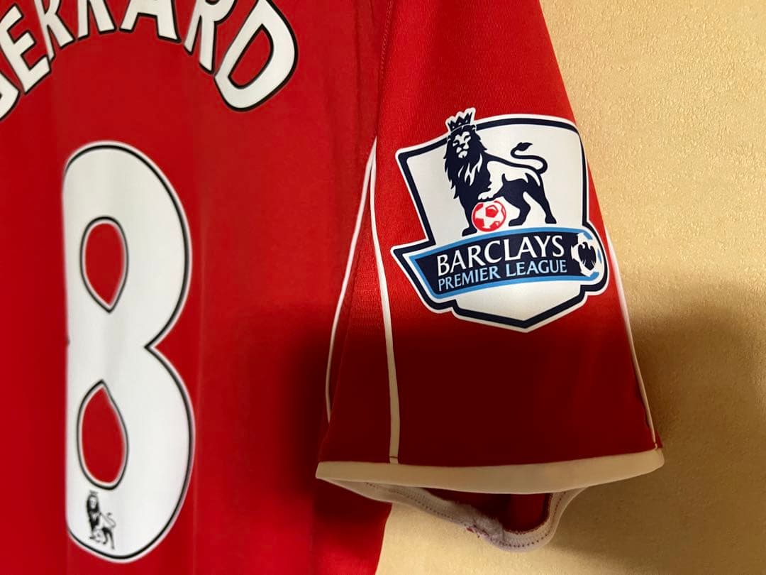 リバプールFC ジェラードユニフォーム