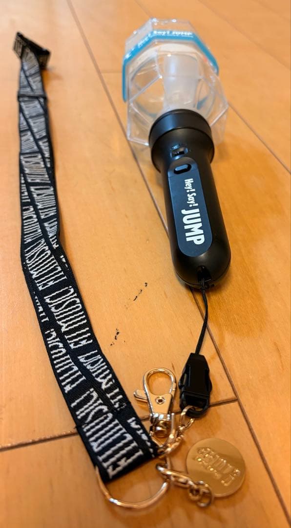 Hey! Say! JUMP ペンライト h+（ネックストラップ、バンド付き）