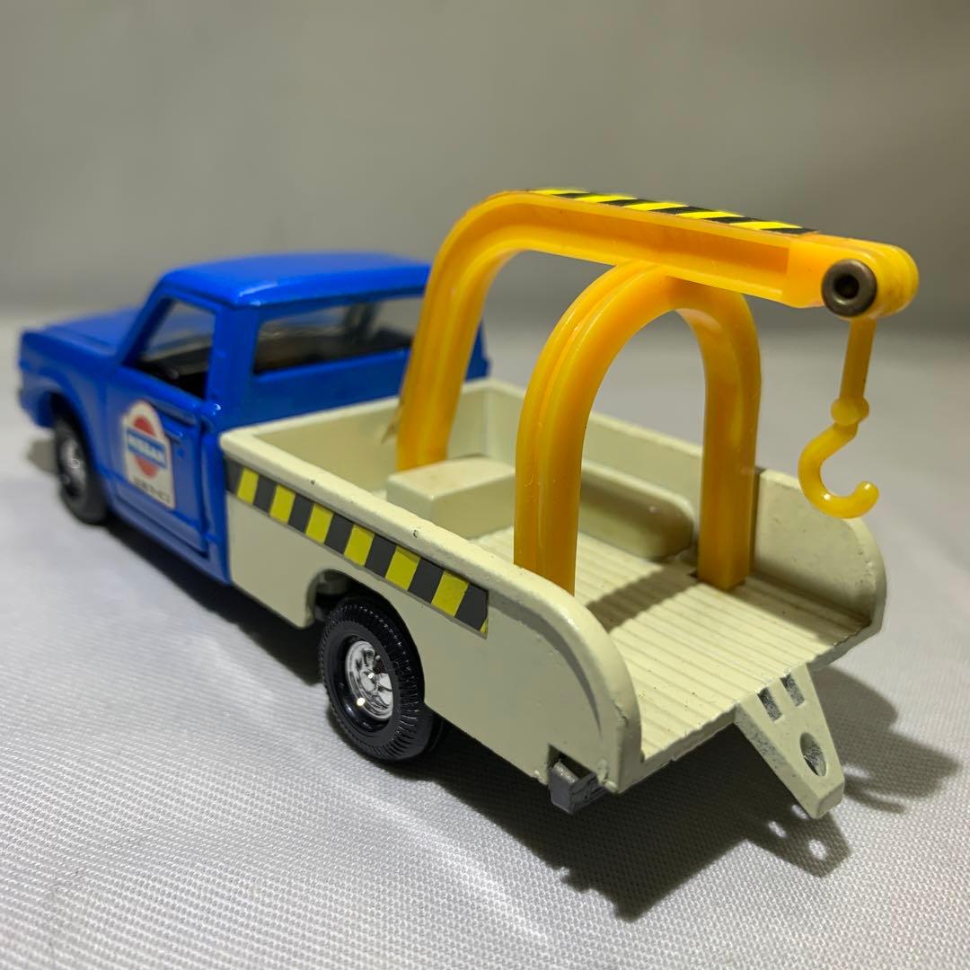 ダイヤペット日産ダツトサンクレーン車