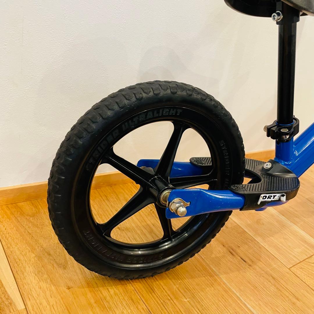 良品 ストライダースポーツ バランスバイク 12インチ ブルー 青