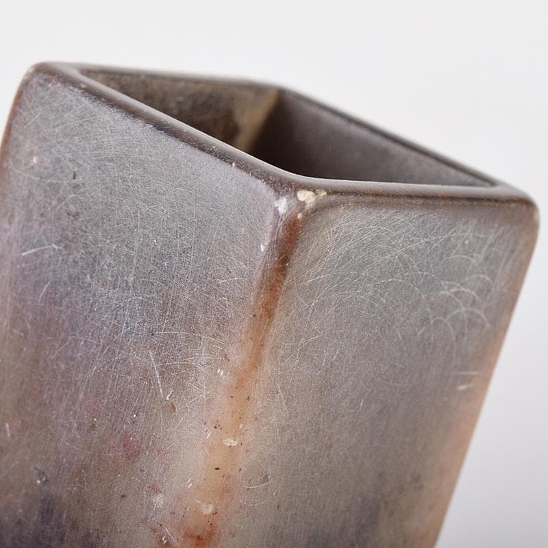 中国　玉石寿山石彫刻　小さな植木鉢　盆栽鉢　V　8759E