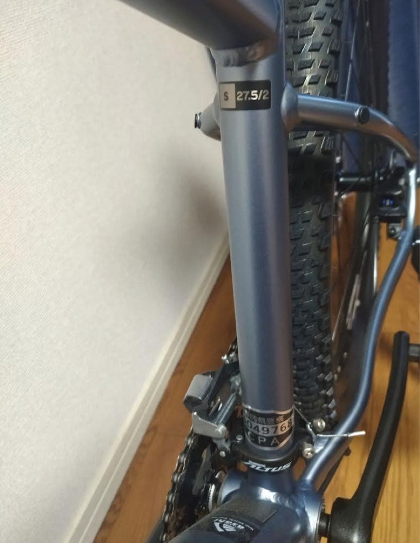 ジャイアントマウンテンバイク　TAIRON2 スタンド付