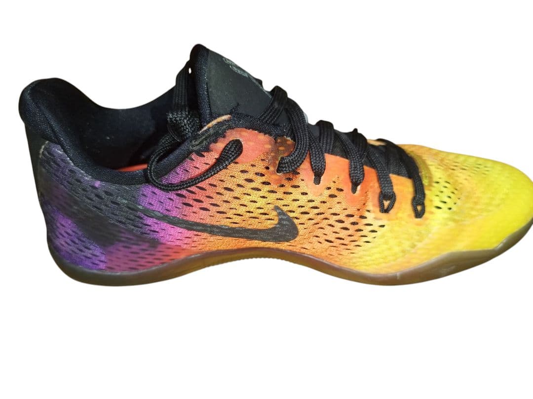 レア　NIKE KOBE Ⅺ　ナイキ　コービー　11　サンセット　バスケ