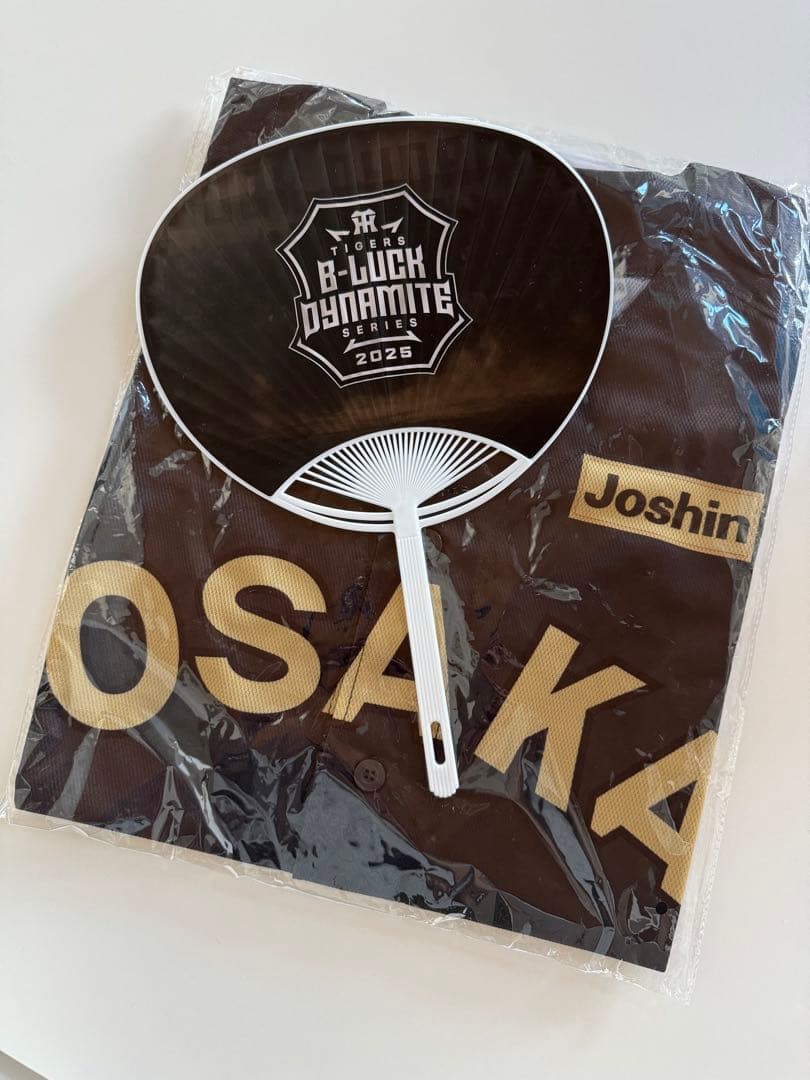 阪神タイガース OSAKAロゴ 2025 ブラックダイナマイト　未開封