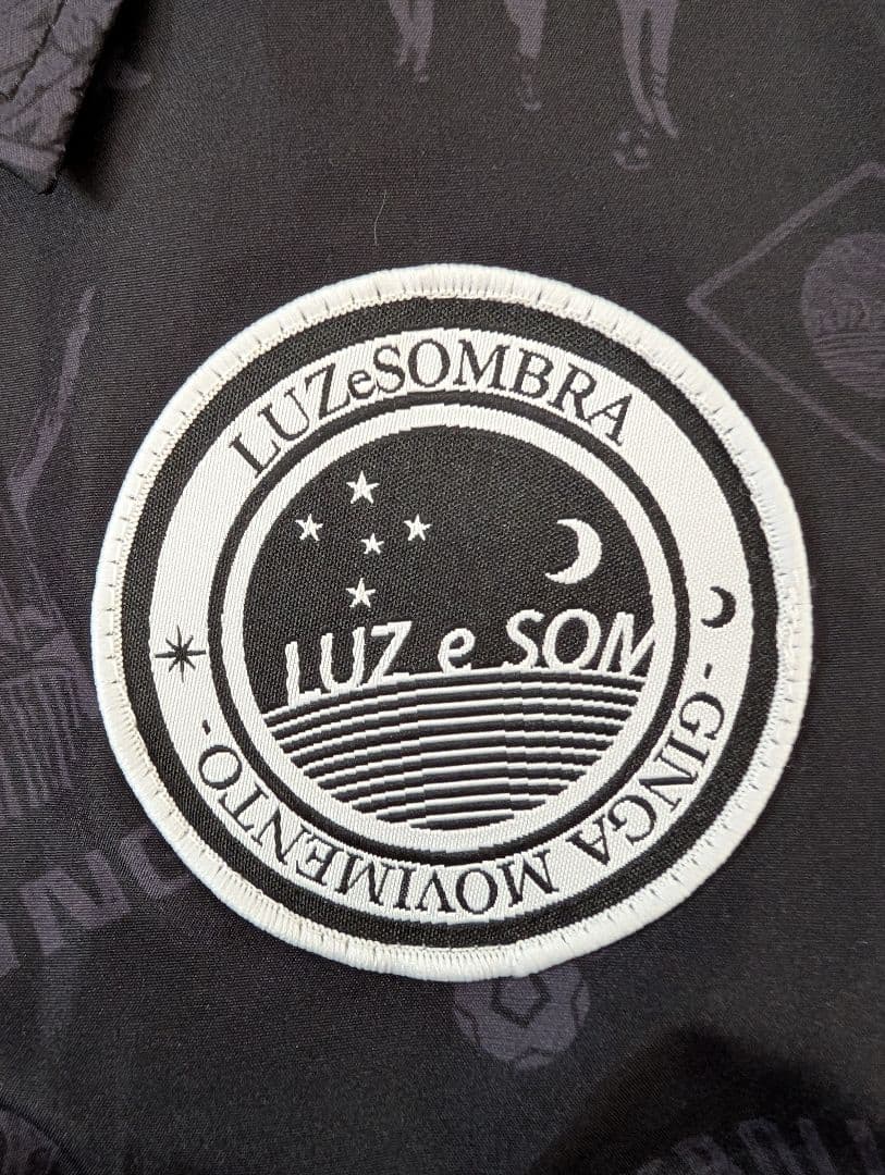 ＊新品＊　美品　ルースイソンブラ 　ウィンドブレーカー　Lサイズ