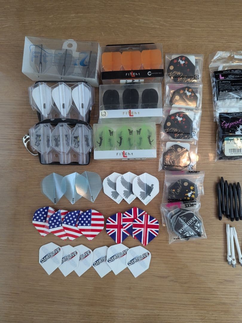 ダーツフライト・シャフト・ケース・バレルセット