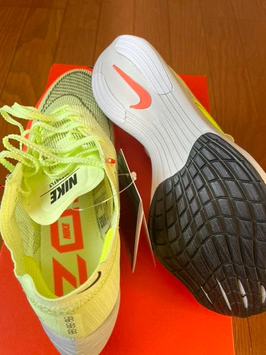 【期間限定値下げ】ナイキ ヴェイパーフライネクスト%2 (24cm)