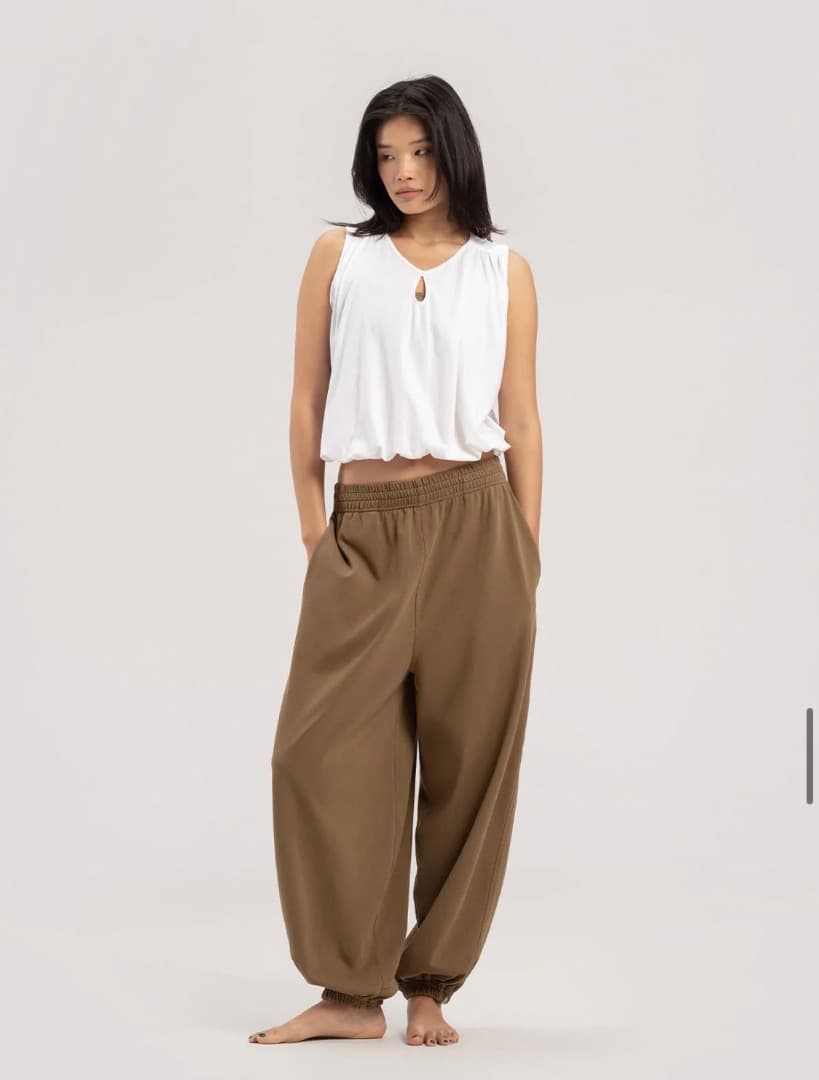 budhi mudra ジョガーパンツ　Coca mobha