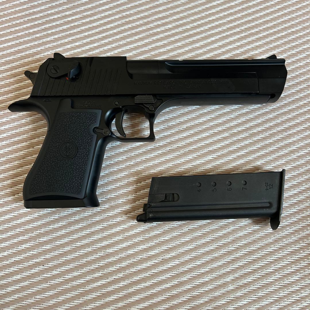 DESERT EAGLE .50AE ガスガン