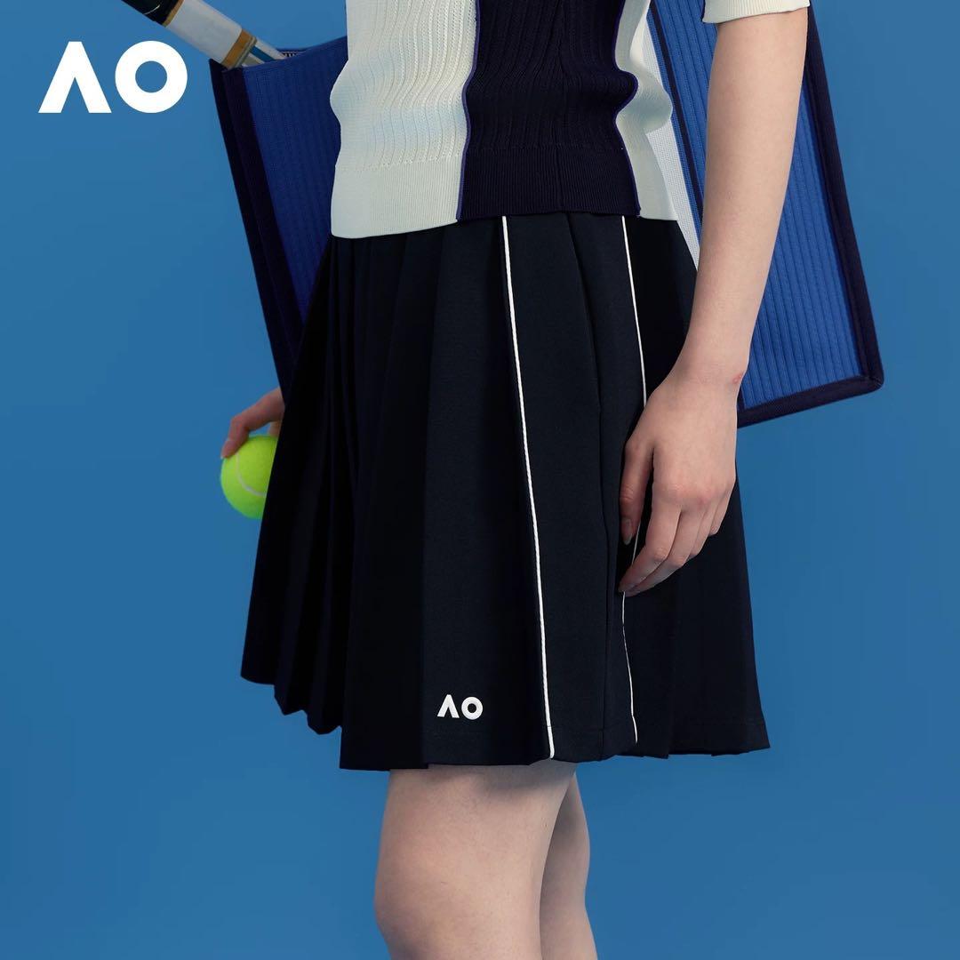 AO テニスネイビー プリーツショートパンツ 新品