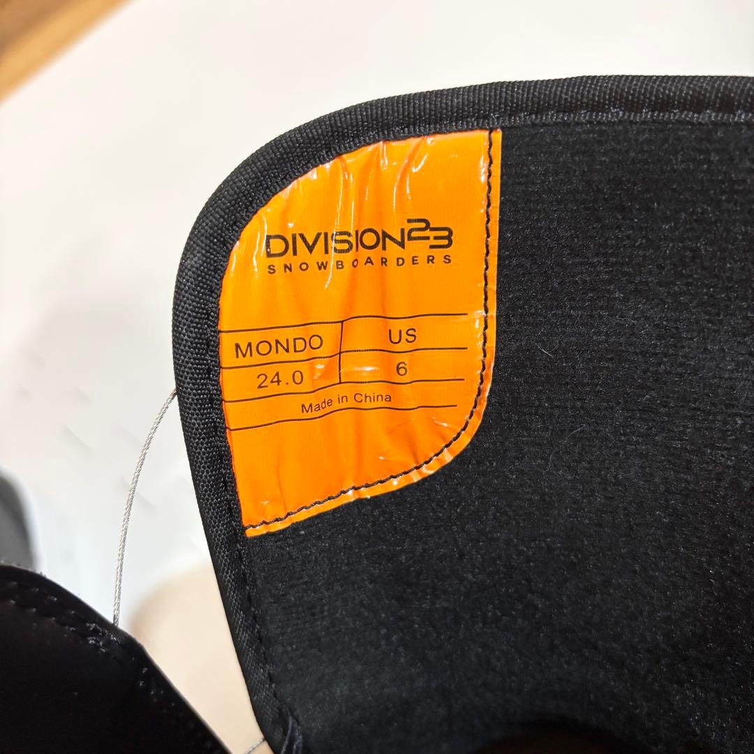【美品】ディビジョン DIVISION スノーボードブーツ BOA 24cm