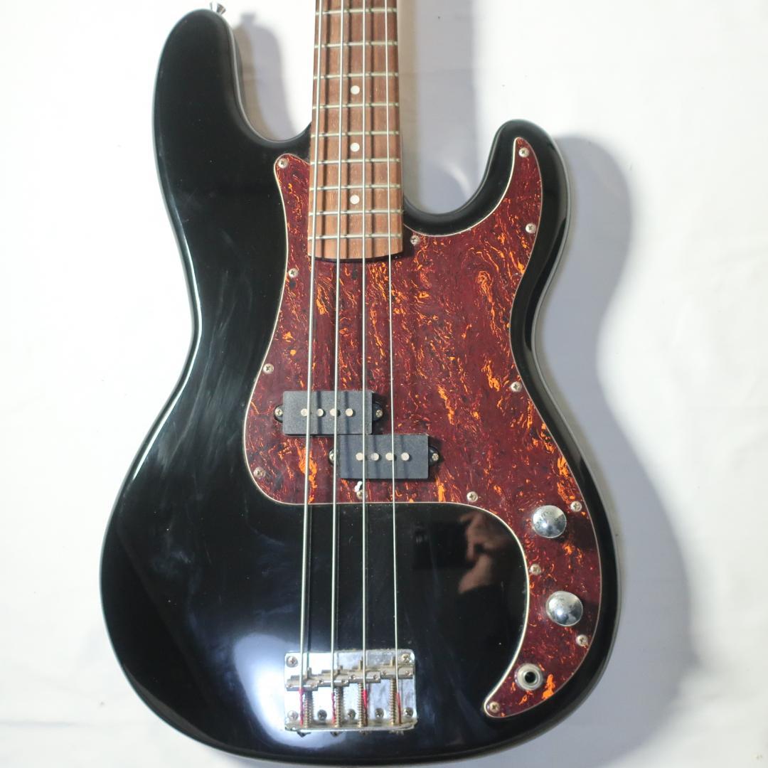 SELDER エレキベース プレシジョンベースタイプ ケース付 弦交換済