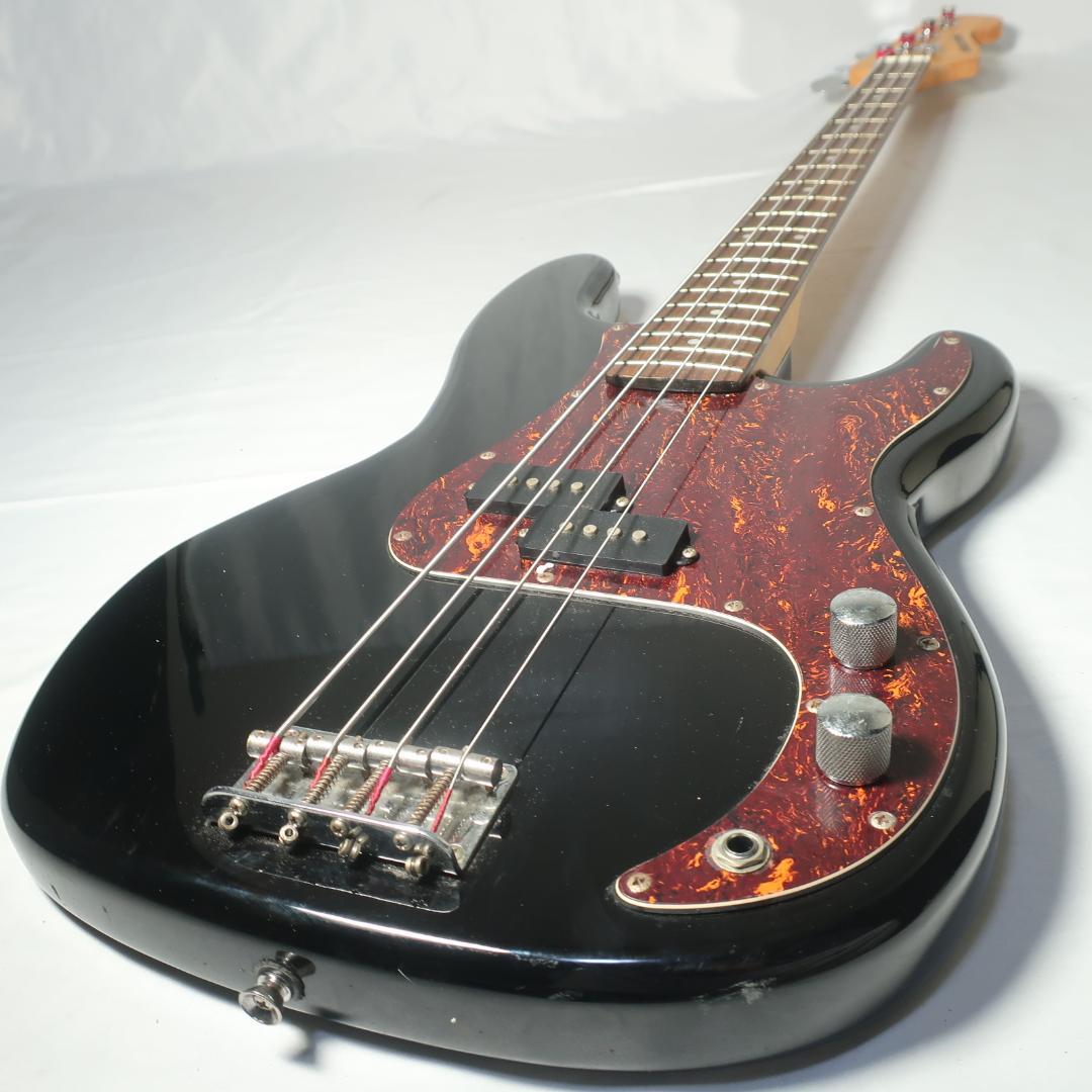 SELDER エレキベース プレシジョンベースタイプ ケース付 弦交換済