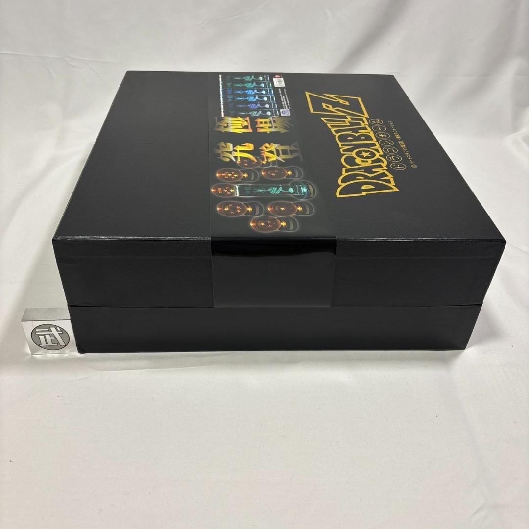 クリスタルドラゴンボールスペシャルセット(ドラゴンボール: 7 / 神龍: 1)