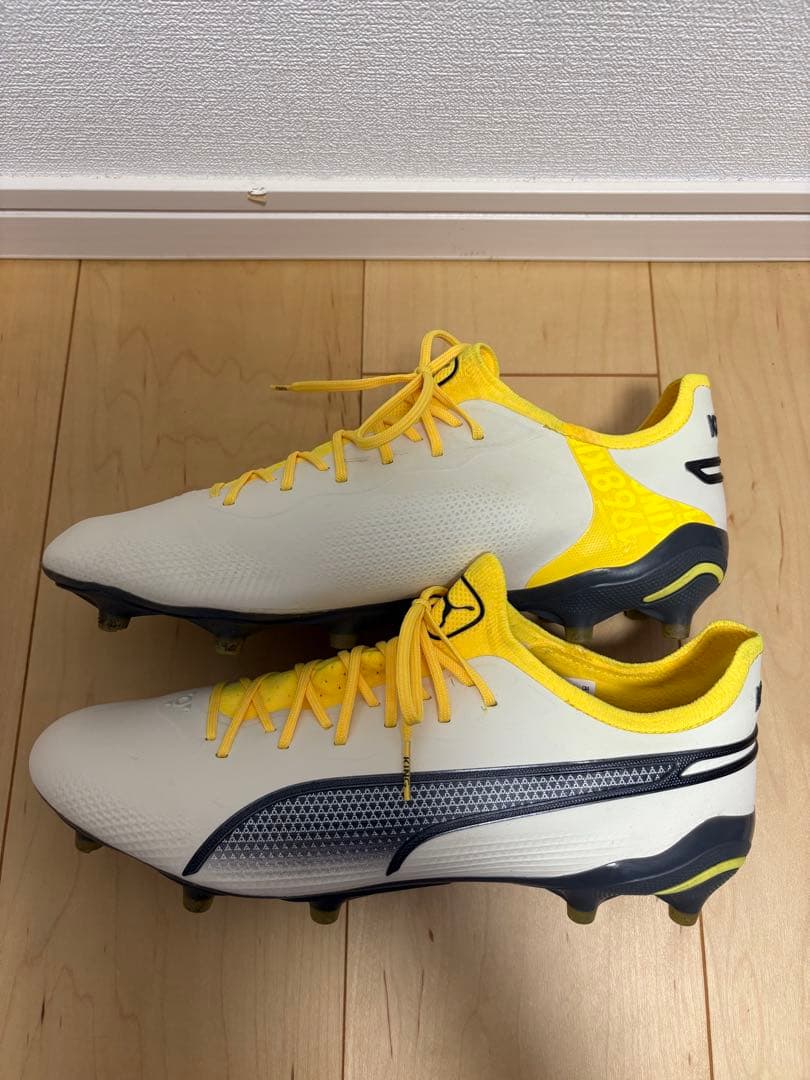 PUMA KING サッカーシューズ ホワイト/イエロー
