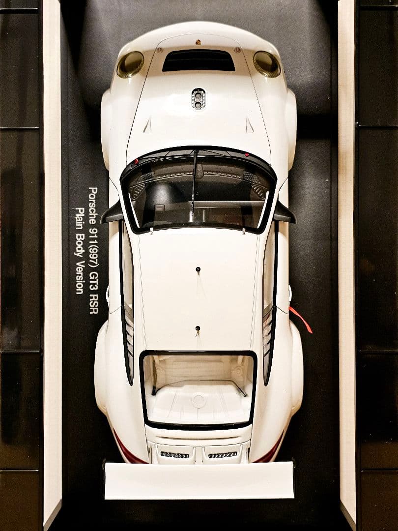 オートアート1/18 ポルシェ911(997) GT3RSR 2009