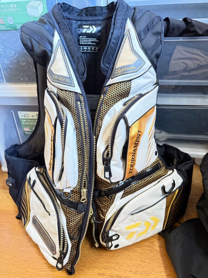 Daiwa トーナメント フィッシングベスト