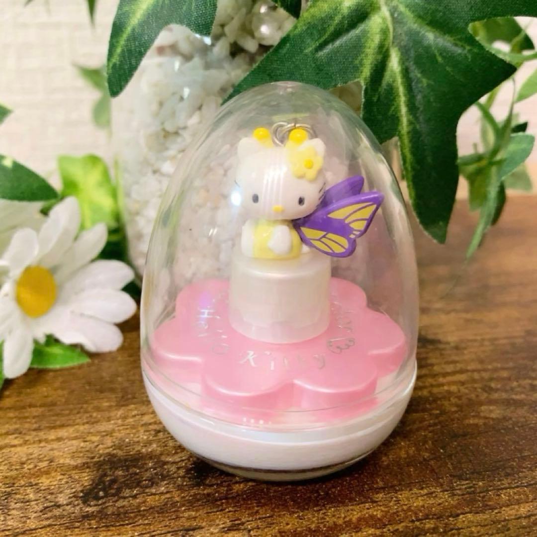 ⭐︎希少⭐︎ハローキティ ネイルカラー　コスメ　マニキュア　マスコット　蝶　当時物