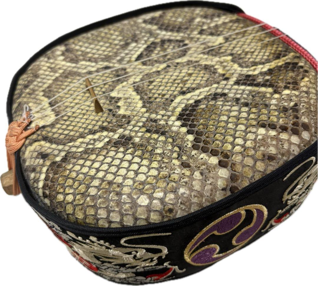 沖縄三味線 蛇柄装飾 龍装飾