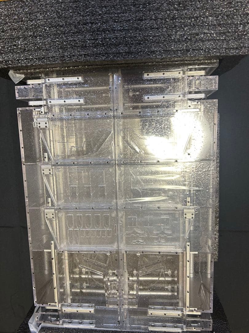 ホットトイズ　MMS702 バットマンアーマリー ブルース・ウェイン 1/6