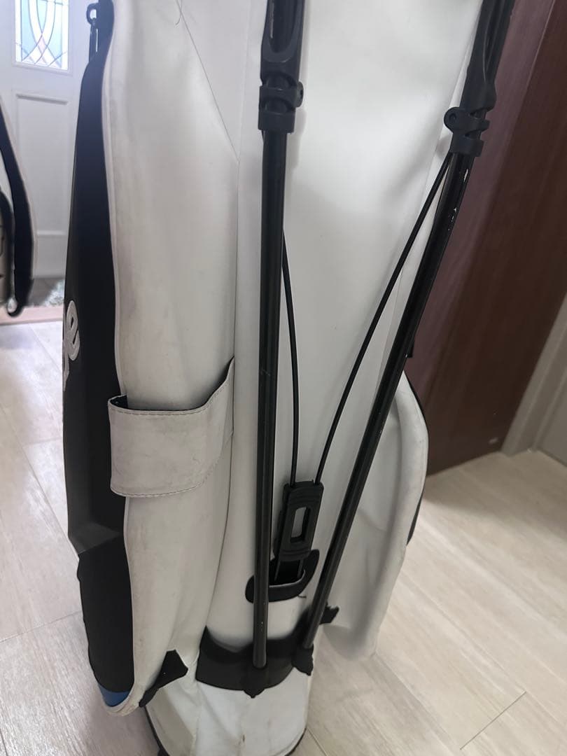 TaylorMade SIM2 キャディバッグ ホワイト/ブラック/ブルー