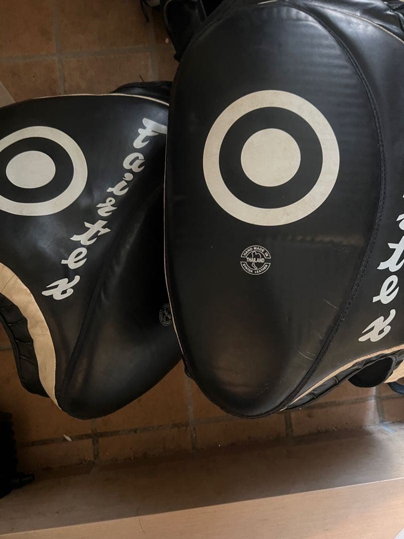 Fairtex ローキックミット